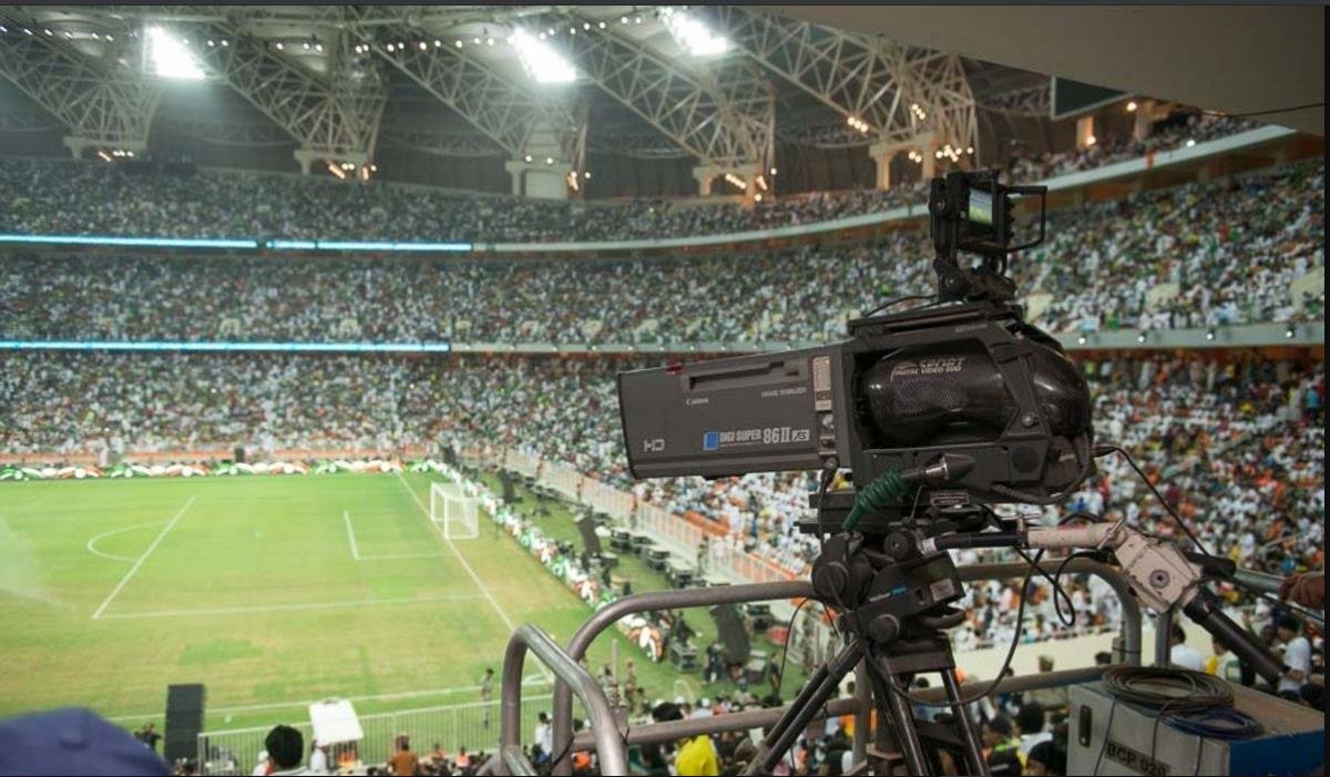 مواعيد عودة جماهير كرة القدم الى المدرجات في السعودية