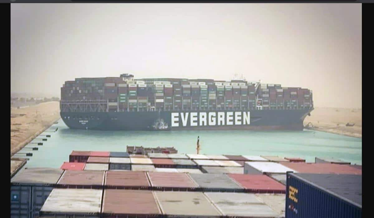 تحقيقات جنوح سفينة إيفرجيفن في قناة السويس