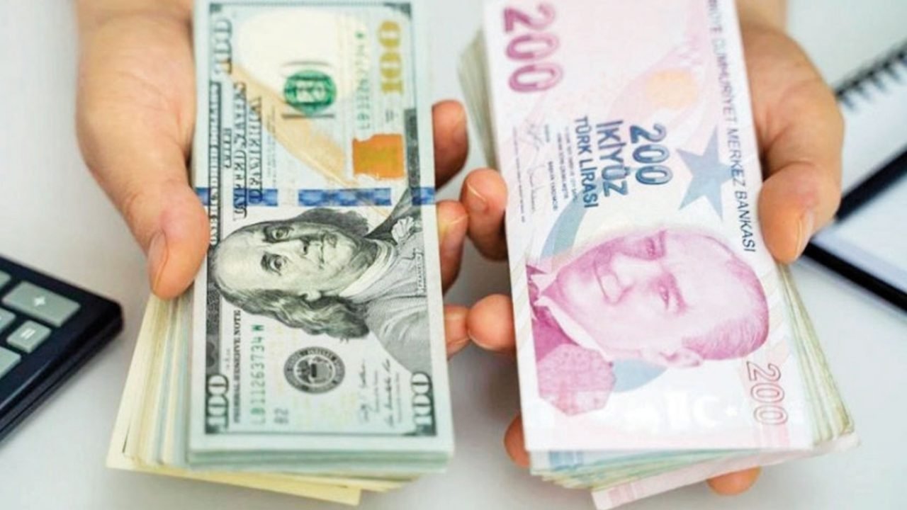 كم المئة دولار بالليرة التركية .. أسعار تداول العملات في تركيا اليوم الأربعاء 28 نيسان 2021