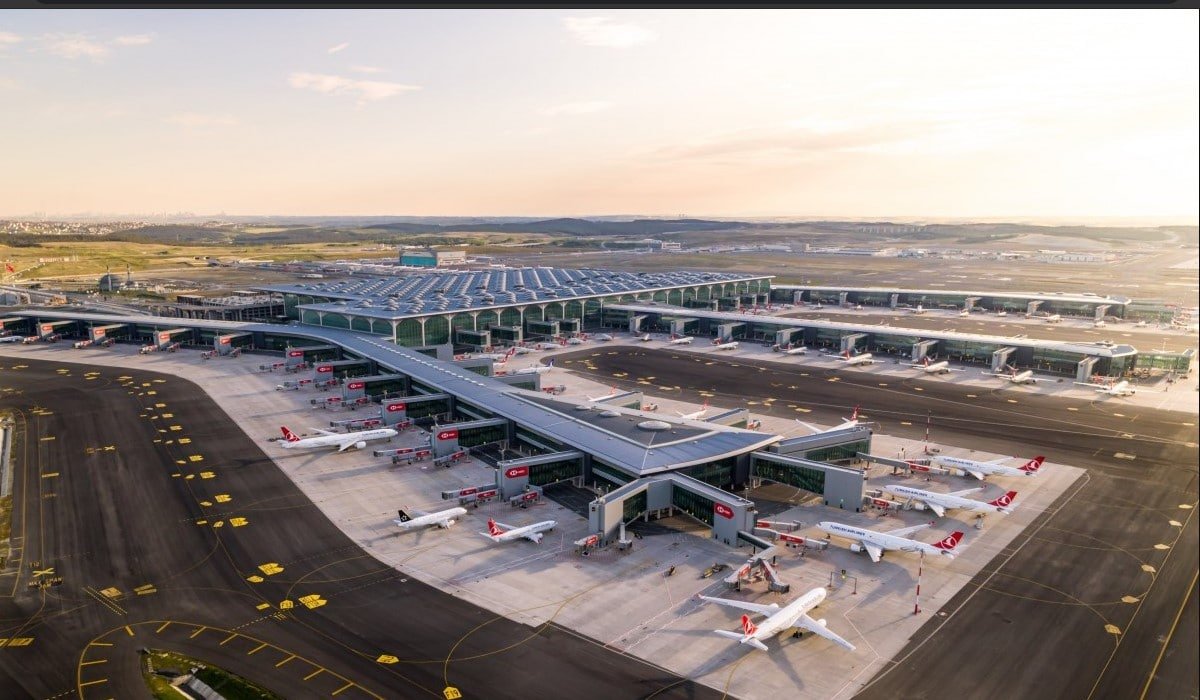 مطار اسطنبول التركي يقترب من تربعه على صدارة المطارات في أوروبا