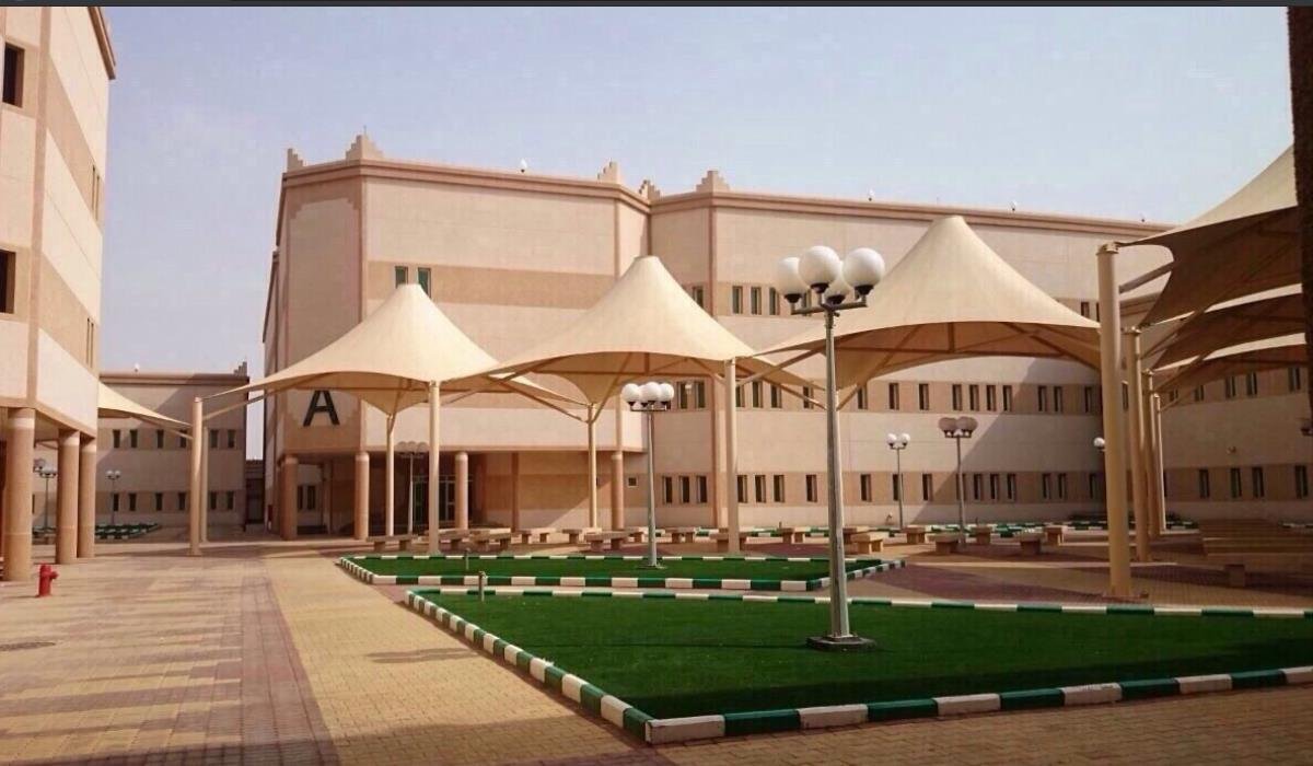 جامعة الملك خالد تعلن استقبال طلبات الطلاب 1443