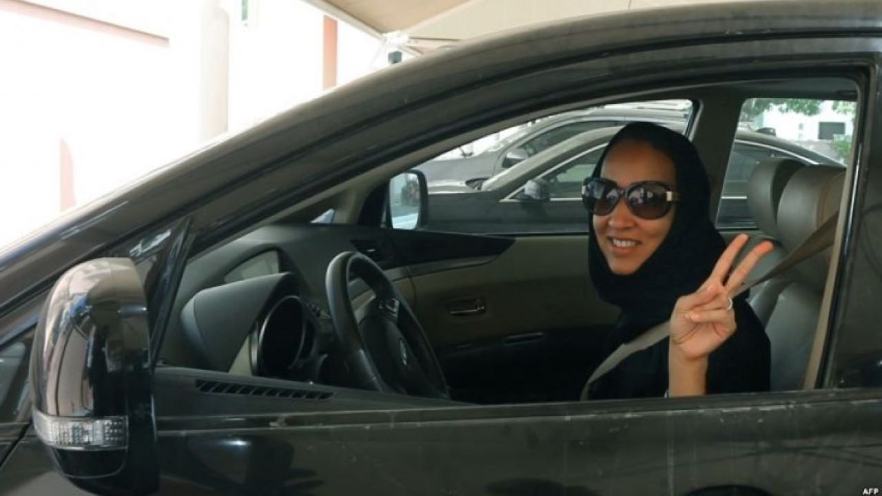 كم يستغرق استخراج رخصة قيادة للنساء في السعودية